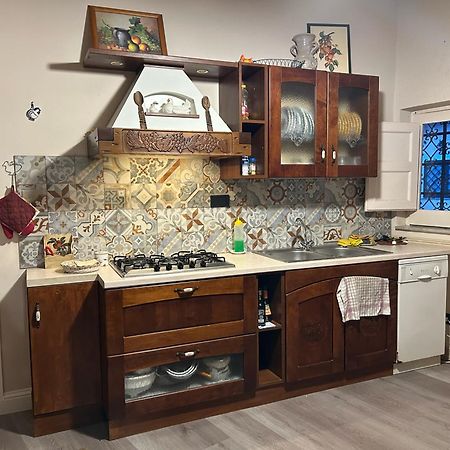 Casa Di Paco A Nicolosi Маскалучия Екстериор снимка